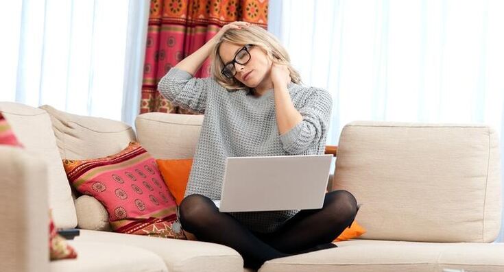 A feeling of fatigue in the neck often signals cervical osteochondrosis. 